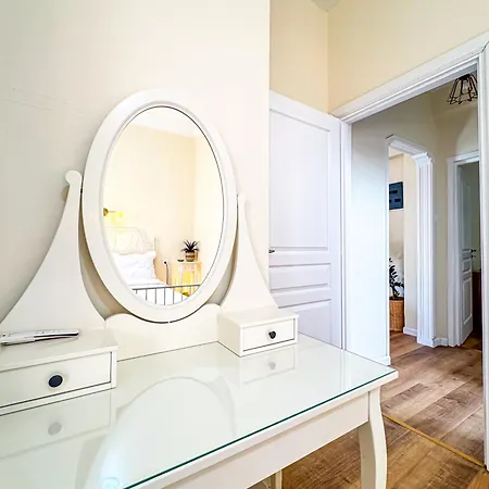 Cityscape With A Patio بيت للعطل *