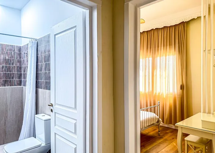 Case de vacanță Cityscape With A Patio Volos