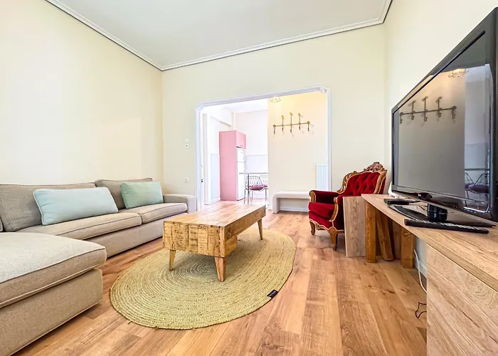 Case de vacanță Cityscape With A Patio Volos