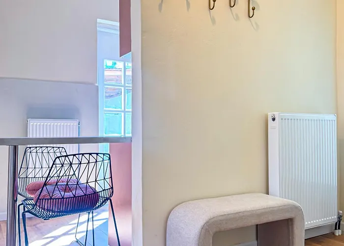 Cityscape With A Patio Case de vacanță *